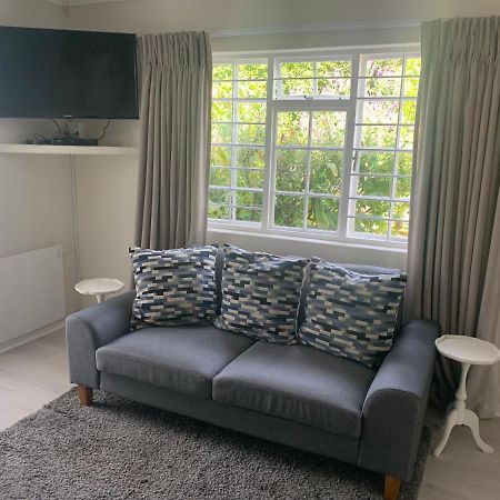 Beluga Of Constantia Guest House Cape Town Bagian luar foto