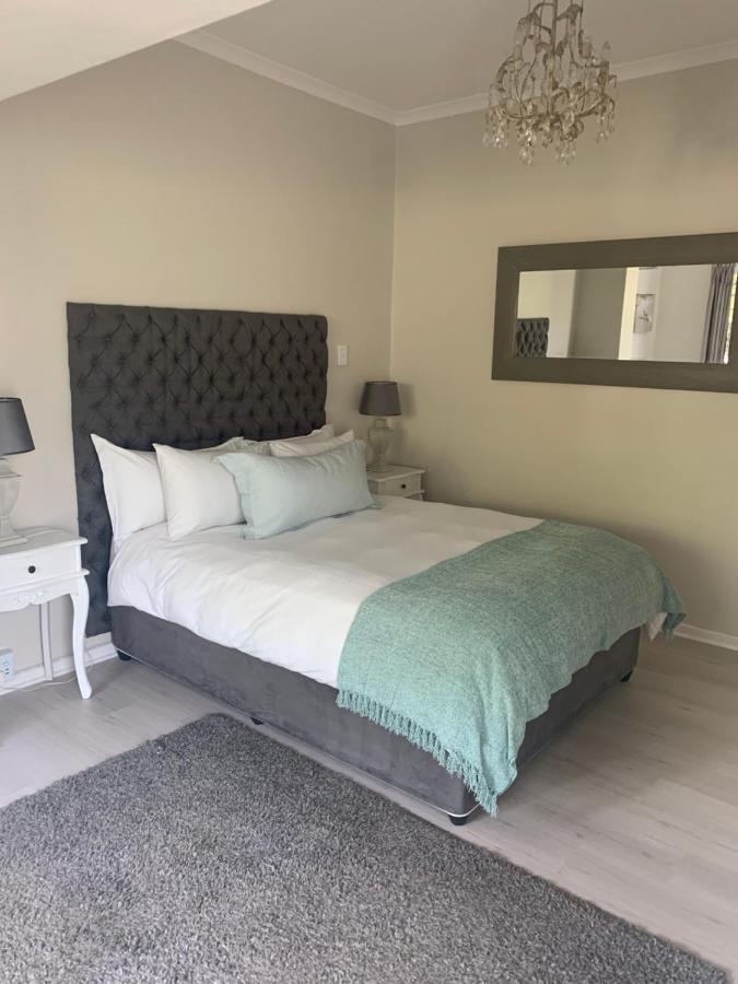 Beluga Of Constantia Guest House Cape Town Bagian luar foto