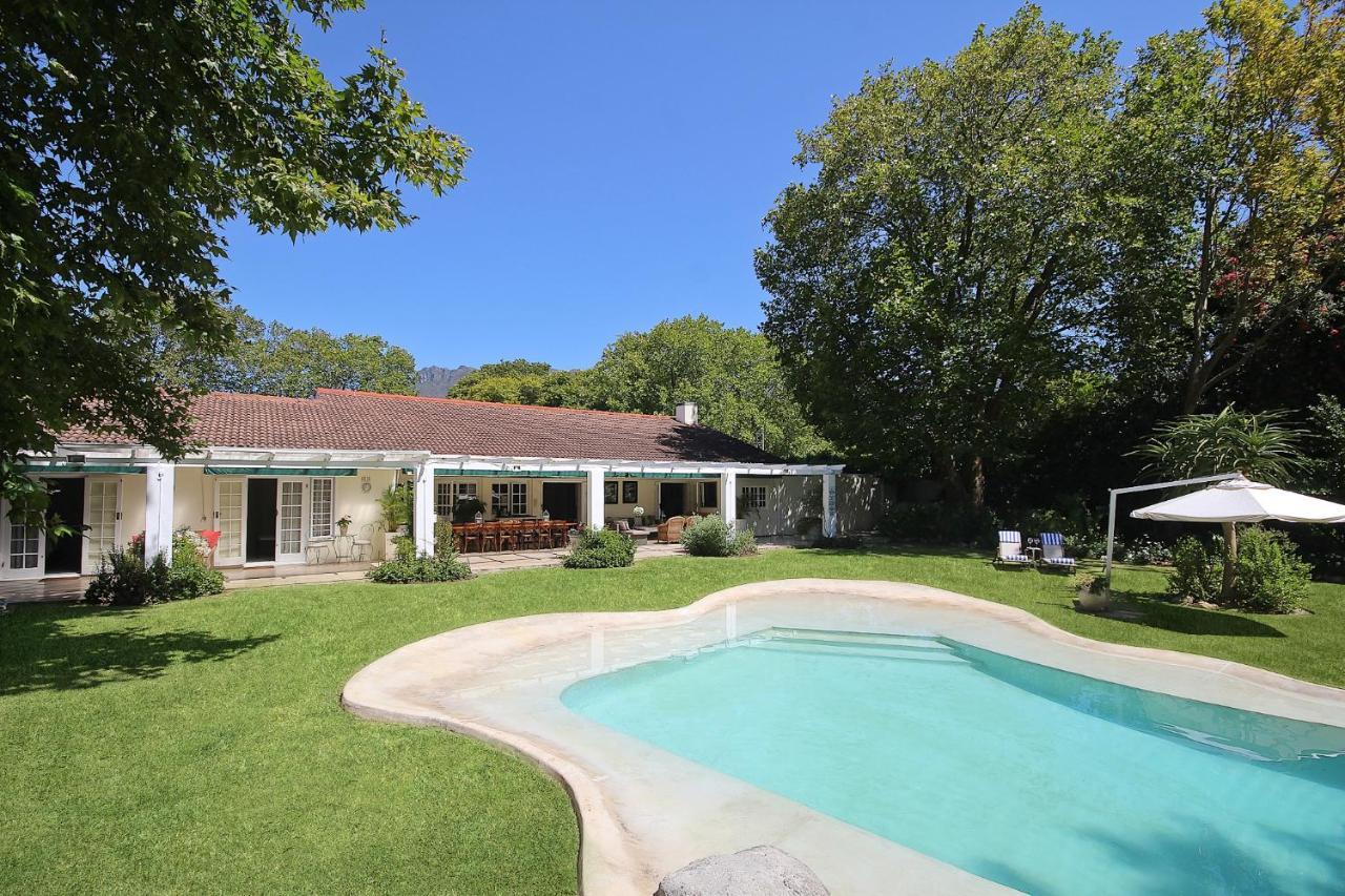 Beluga Of Constantia Guest House Cape Town Bagian luar foto